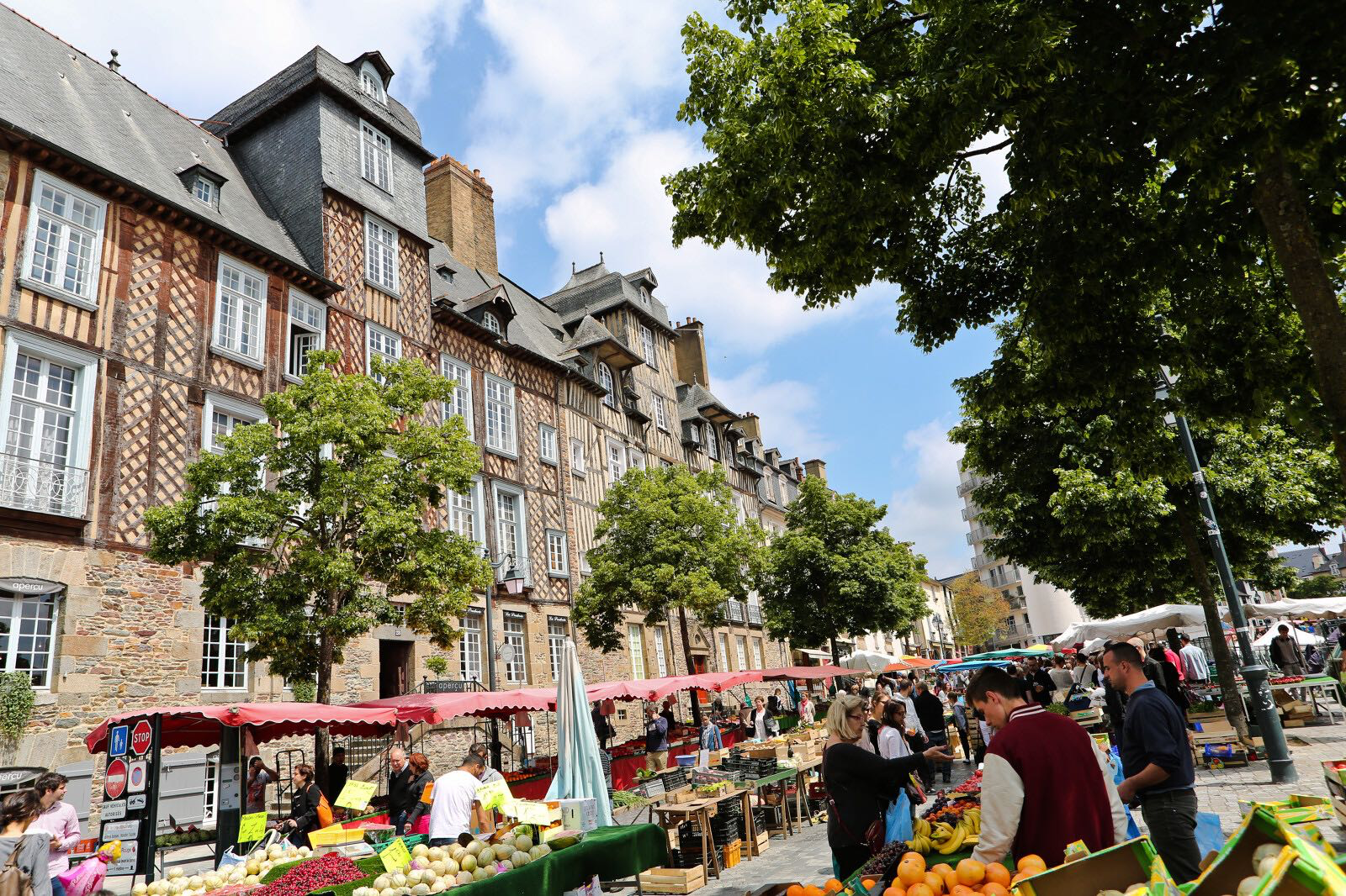 Le marché des Lices à Rennes